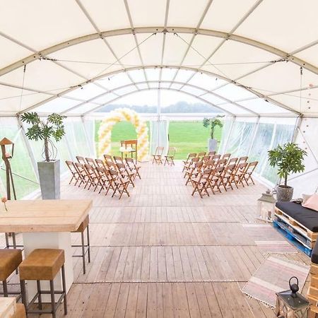 Hotel Restaurant Het Roode Hert Dalfsen Bagian luar foto
